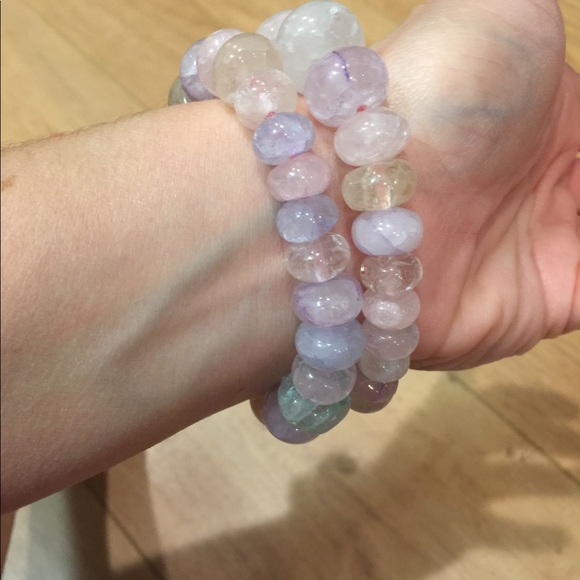 Gemstone dyed crystal quartz bracelets - Picture 4 of 4
